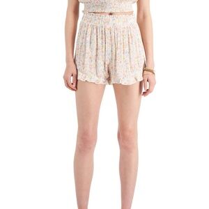 NWT Hippie Rose Juniors Floral-Print Casual Shorts Size XL